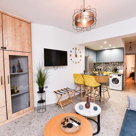 Comfy Dots Apartment Larissa Exterior foto